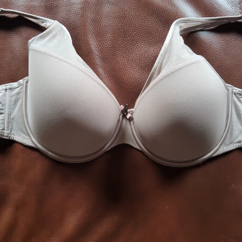 Curvy couture full coverage bra
